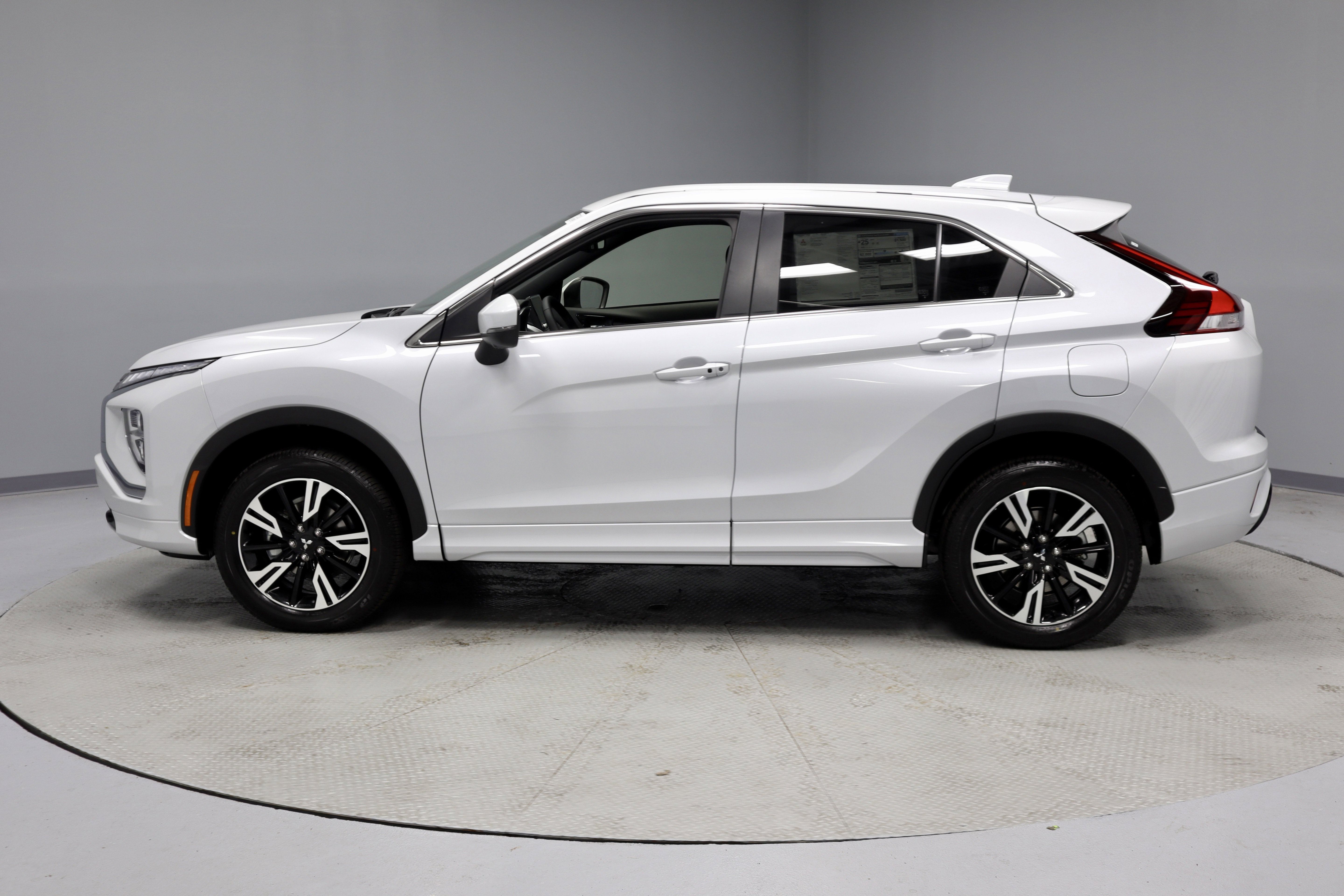 New 2026 Mitsubishi Eclipse Cross AWD image 5