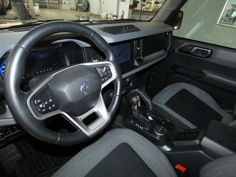 Used 2023 Ford Bronco Big Bend image 8