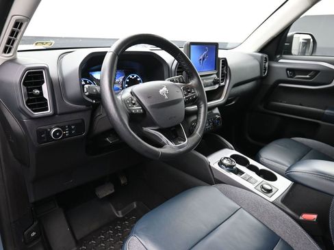 Used 2023 Ford Bronco Sport Outer Banks w/ Tech Package image 18