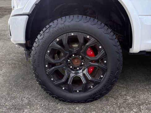 Used 2019 Ford F150 Platinum w/ FX4 Off-Road Package AWD/4WD image 14