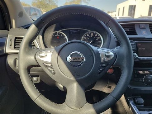 Used 2018 Nissan Sentra SR w/ SR Midnight Edition Package image 13