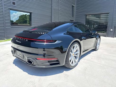 Used 2021 Porsche 911 Carrera RWD image 21