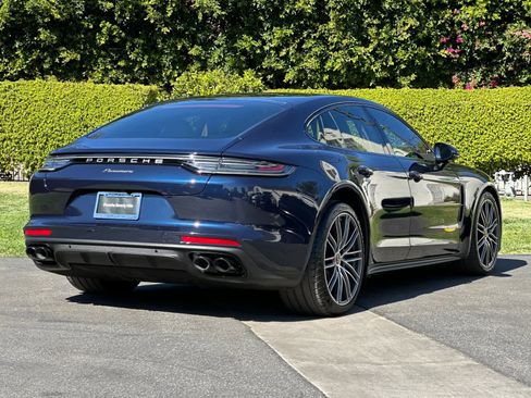 Certified 2022 Porsche Panamera 4 AWD/4WD image 8