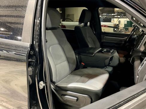 Used 2021 RAM 1500 Big Horn image 7