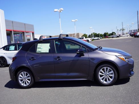 New 2026 Toyota Corolla SE FWD image 4