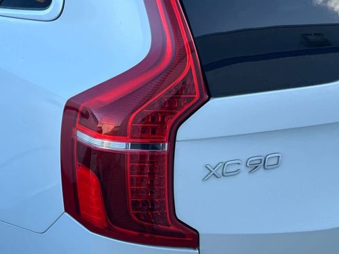Used 2016 Volvo XC90 T8 Inscription w/ Vision Package AWD/4WD image 20