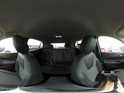 Used 2025 Buick Encore GX Preferred AWD/4WD image 41