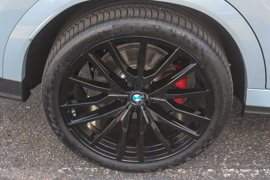 Used 2026 BMW X6 xDrive40i w/ Premium Package AWD/4WD image 15