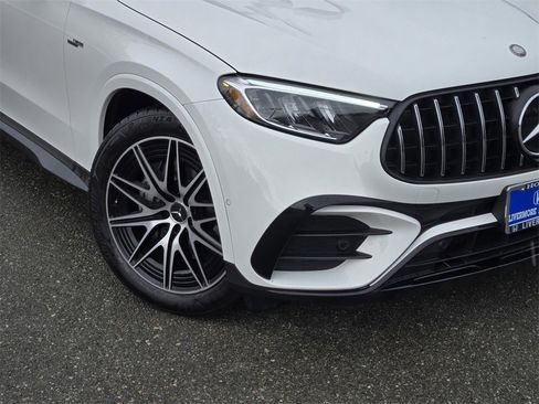 Used 2025 Mercedes-Benz GLC 43 AMG 4MATIC image 9