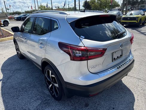 Certified 2022 Nissan Rogue Sport SL w/ Premium Package AWD/4WD image 15