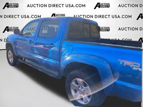 Used 2005 Toyota Tacoma PreRunner image 16