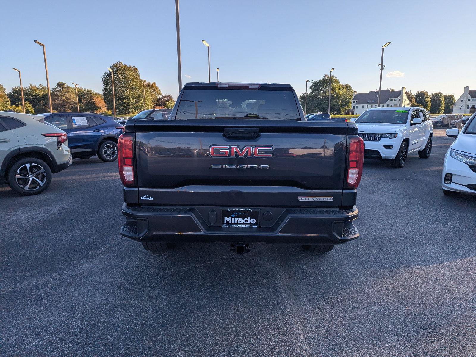 Used 2023 GMC Sierra 1500 Elevation AWD/4WD image 6
