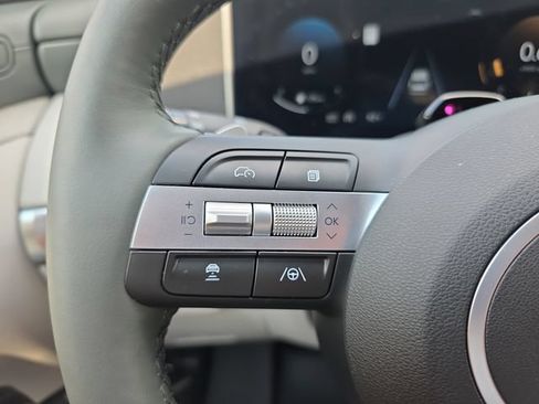 Used 2026 Hyundai Tucson Limited FWD image 18