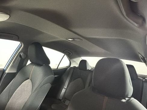 Used 2020 Toyota Camry LE FWD image 12