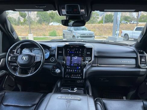 Used 2020 RAM 1500 Limited w/ Black Appearance Package AWD/4WD image 23