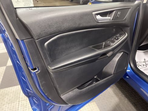 Used 2022 Ford Edge SE image 10