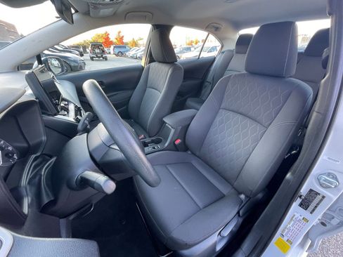 Used 2025 Toyota Corolla LE image 35