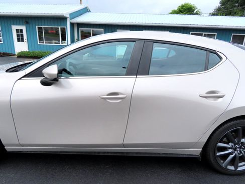 Used 2023 MAZDA MAZDA3 s image 12