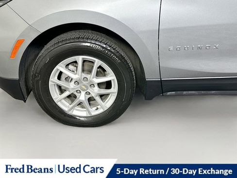 Used 2023 Chevrolet Equinox LS AWD/4WD image 30