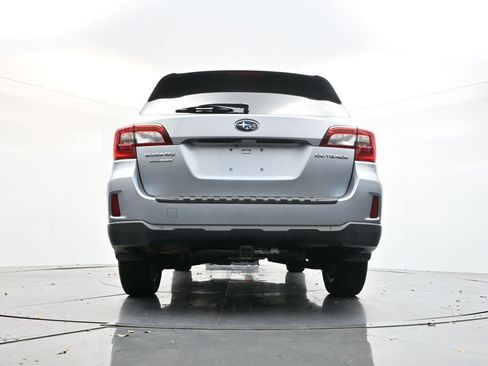 Used 2015 Subaru Outback 2.5i Limited image 31