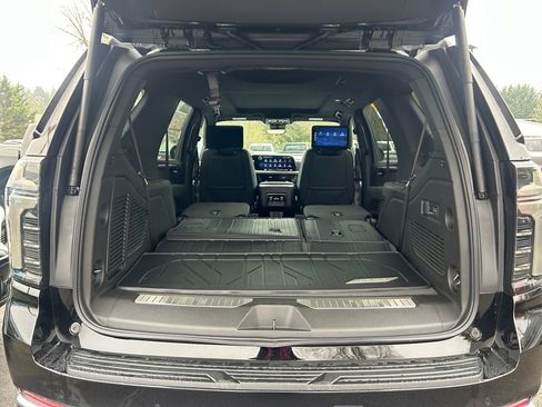 New 2026 Chevrolet Tahoe High Country AWD/4WD image 24