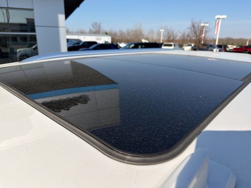 Used 2021 GMC Yukon Denali image 18