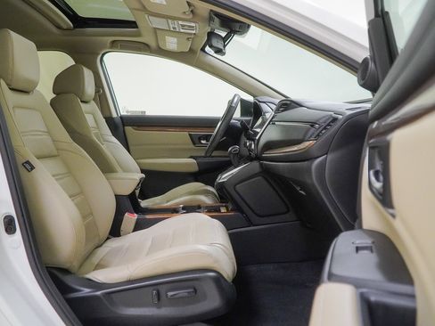 Used 2020 Honda CR-V Touring image 34