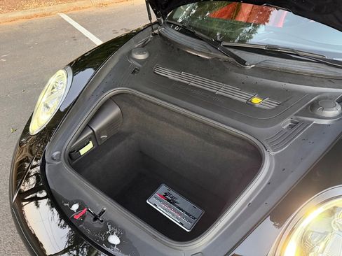 Used 2015 Porsche 911 Turbo S image 39