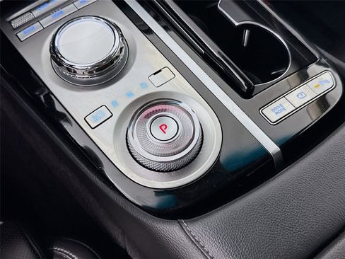 Used 2023 Genesis G80 2.5T image 16