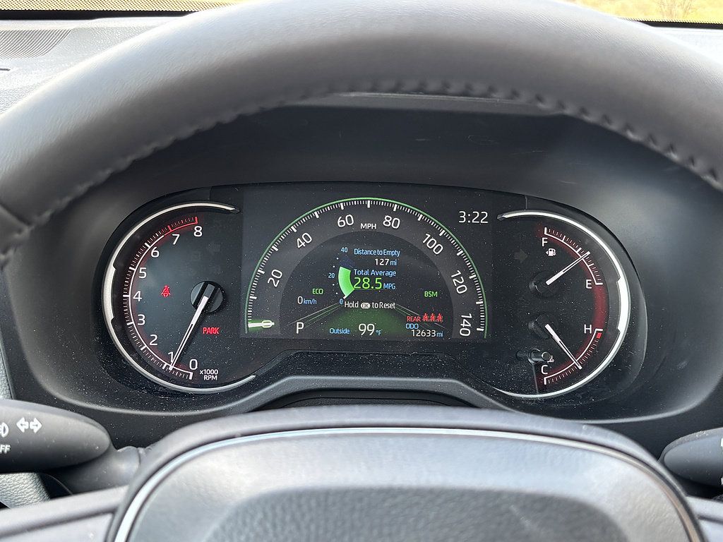 Used 2025 Toyota RAV4 XLE Premium FWD image 27