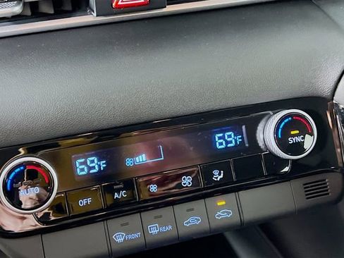 New 2026 Hyundai Elantra Blue image 13