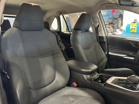 Used 2020 Toyota RAV4 LE w/ All Weather Liner Package FWD image 34