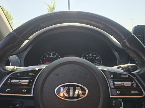 Used 2021 Kia Seltos S AWD/4WD image 23