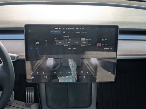 Used 2023 Tesla Model Y Performance image 21