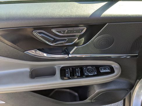 Used 2024 Lincoln Corsair Reserve image 22