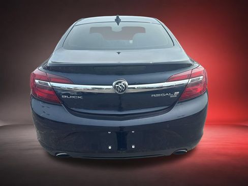 Used 2017 Buick Regal Premium w/ Experience Buick Package AWD/4WD image 5