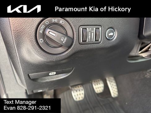 Used 2019 Dodge Challenger R/T image 16