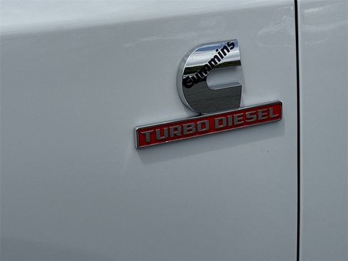New 2025 RAM 3500 Laramie image 31