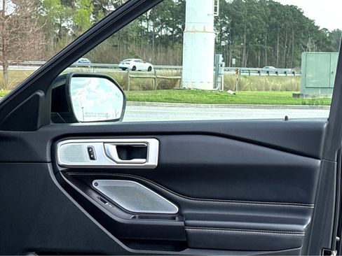 Used 2020 Ford Explorer ST w/ ST Street Pack image 18