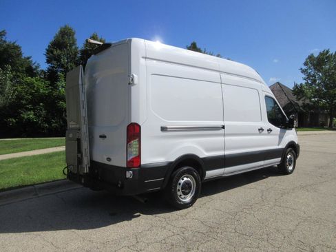 Used 2021 Ford Transit 250 148 High Roof RWD image 11