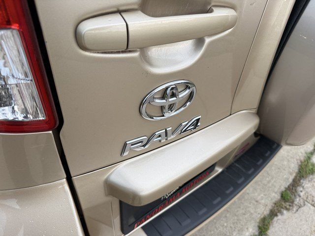 Used 2012 Toyota RAV4 4WD w/ Value Pkg image 34
