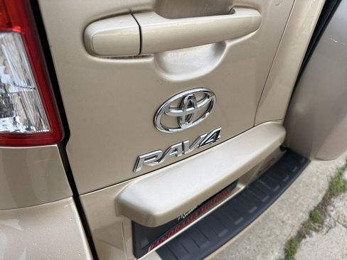 Used 2012 Toyota RAV4 4WD w/ Value Pkg image 34