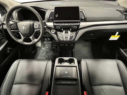 New 2026 Honda Odyssey Touring image 18