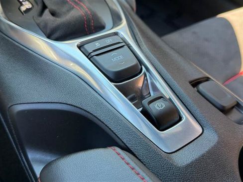 Used 2019 Chevrolet Camaro ZL1 RWD image 28