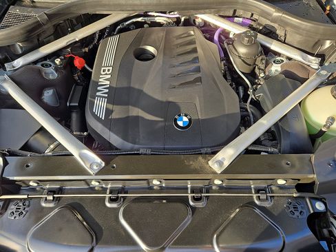 Used 2025 BMW X7 xDrive40i w/ M Sport Package image 27