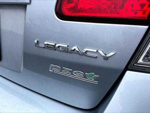 Used 2012 Subaru Legacy 2.5i Premium w/ All-Weather Pkg image 9