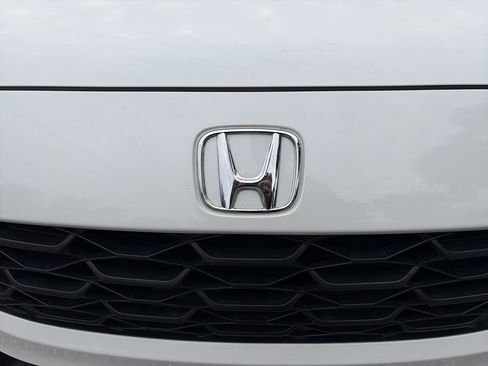Certified 2023 Honda HR-V LX image 22