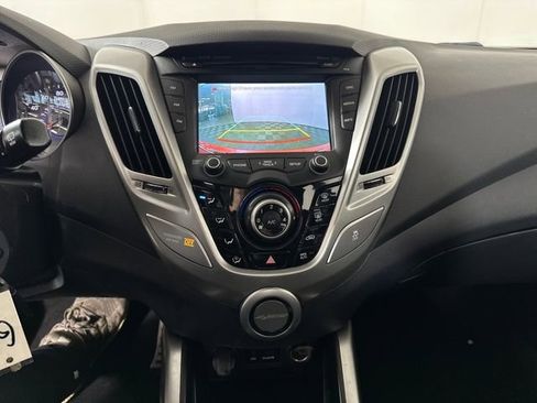 Used 2015 Hyundai Veloster RE:FLEX Edition image 22