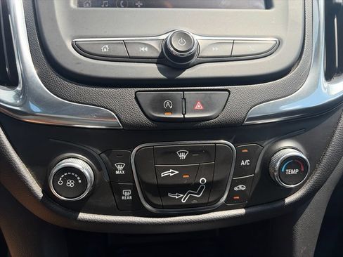 Used 2023 Chevrolet Equinox LT FWD image 20