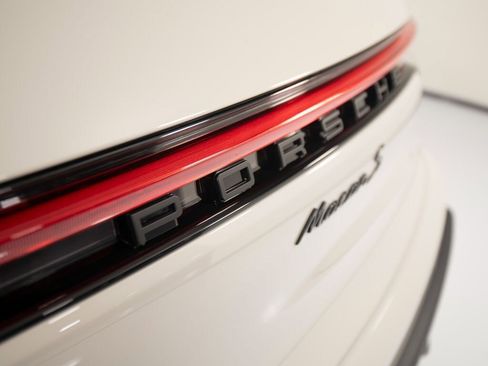 New 2026 Porsche Macan S image 39